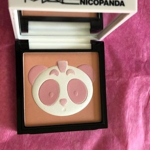 MAC NICOPANDA 3D COMPACT NEW IN BOX SO CUTE!